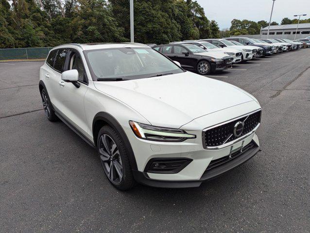 new 2025 Volvo V60 Cross Country car, priced at $55,025