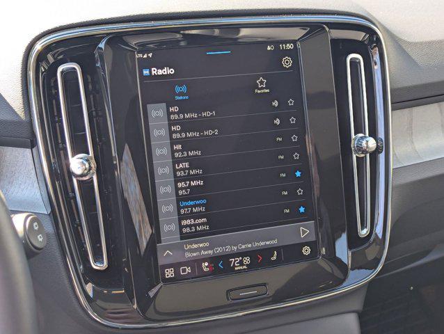 new 2025 Volvo XC40 car, priced at $50,040