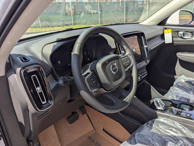 new 2025 Volvo XC40 car, priced at $51,235
