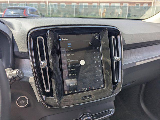 new 2025 Volvo XC40 car, priced at $51,235