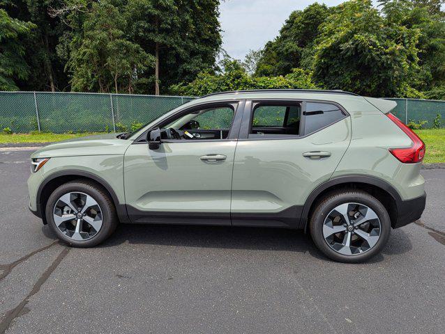 new 2025 Volvo XC40 car, priced at $46,315