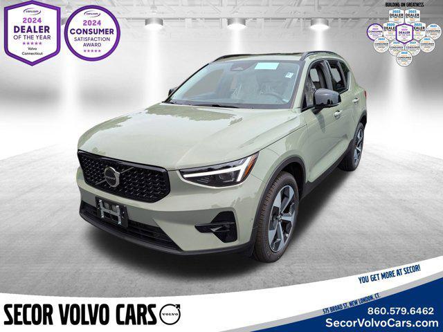 new 2025 Volvo XC40 car, priced at $46,315