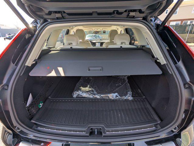 new 2025 Volvo XC60 Plug-In Hybrid car, priced at $65,425