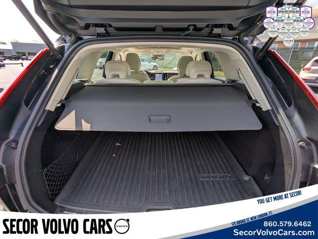 used 2022 Volvo XC60 car, priced at $41,995