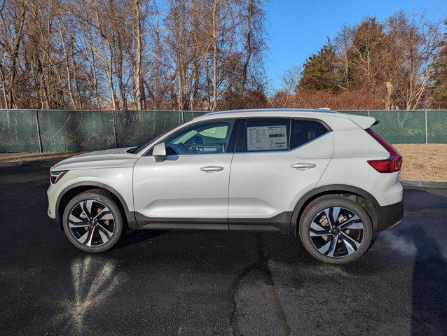 new 2025 Volvo XC40 car, priced at $50,040