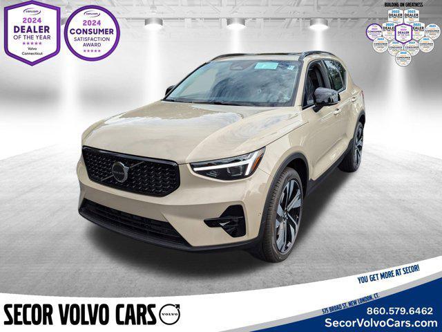 new 2025 Volvo XC40 car, priced at $49,040