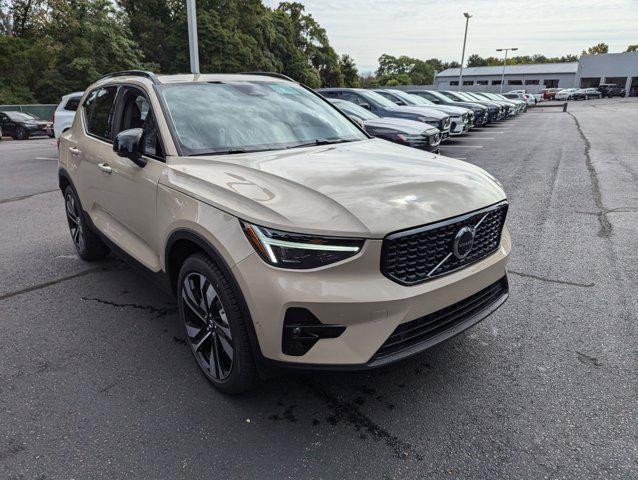 new 2025 Volvo XC40 car, priced at $49,040