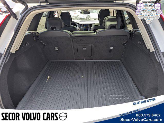used 2022 Volvo XC60 car, priced at $37,495