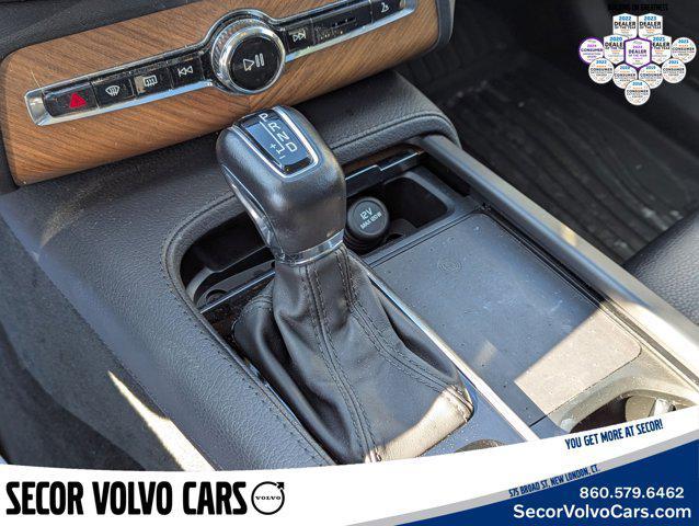 used 2022 Volvo XC90 car, priced at $38,395