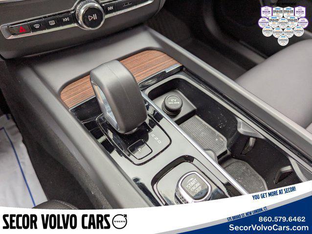 used 2023 Volvo XC60 car, priced at $37,495