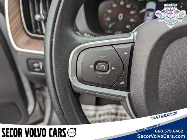 used 2021 Volvo XC60 car, priced at $32,498