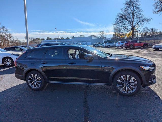 new 2025 Volvo V90 Cross Country car, priced at $63,530