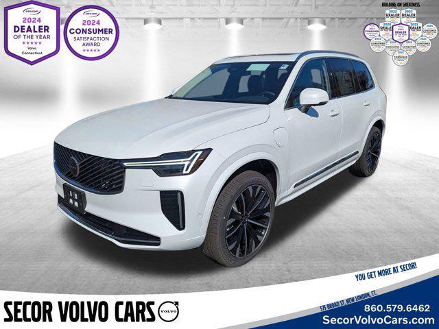 new 2025 Volvo XC90 Plug-In Hybrid car