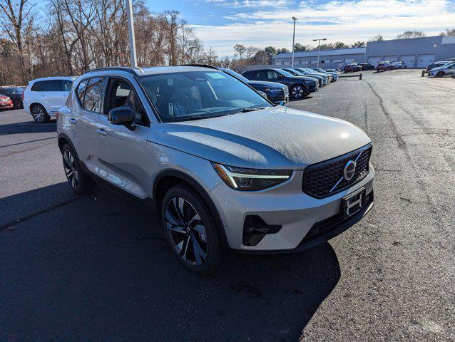 new 2025 Volvo XC40 car, priced at $50,215