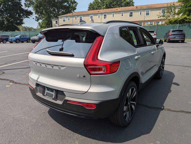 new 2025 Volvo XC40 car, priced at $49,540