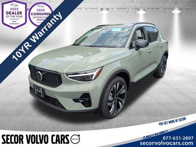 new 2025 Volvo XC40 car, priced at $44,810