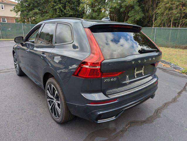 new 2025 Volvo XC60 car, priced at $55,025