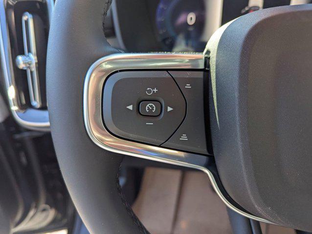 new 2025 Volvo XC40 car, priced at $49,060