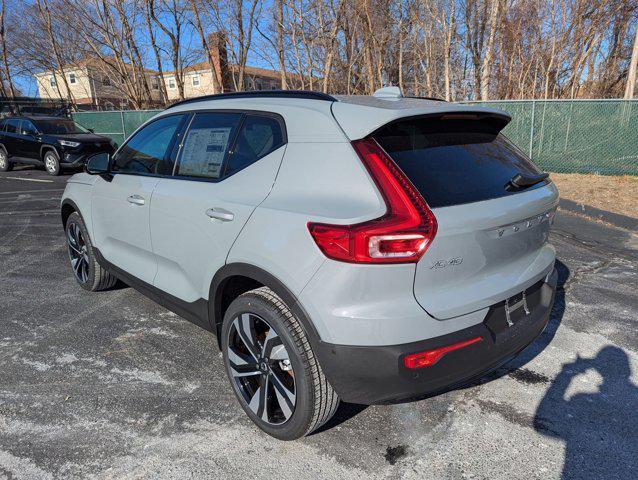 new 2025 Volvo XC40 car, priced at $48,790