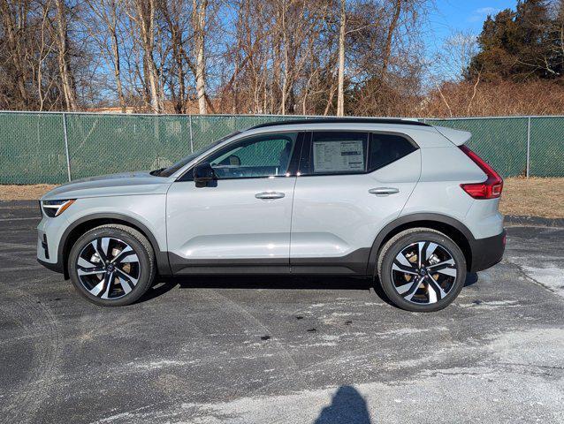 new 2025 Volvo XC40 car, priced at $48,790