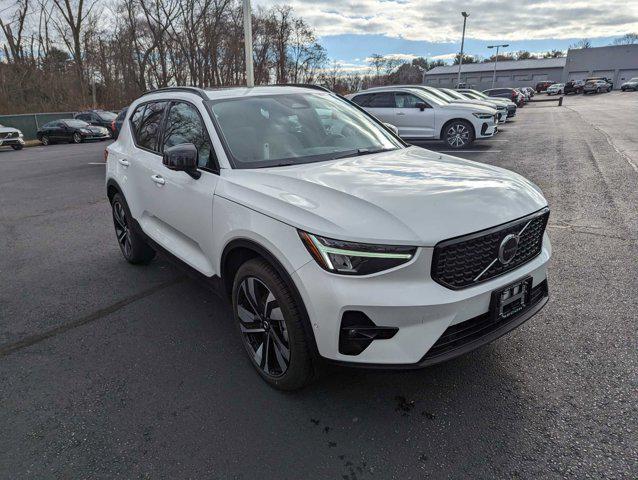 new 2024 Volvo XC40 car, priced at $50,250