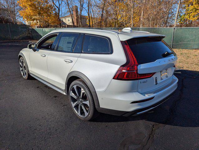 new 2025 Volvo V60 Cross Country car, priced at $61,725