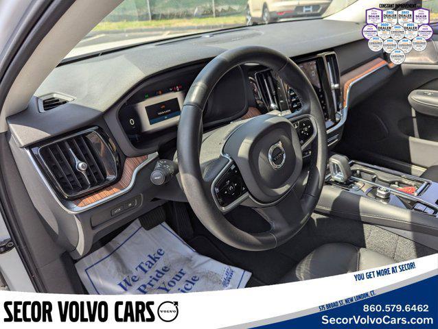 used 2023 Volvo S60 Recharge Plug-In Hybrid car, priced at $39,995