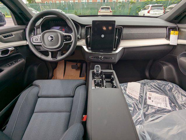 new 2025 Volvo XC90 car, priced at $75,290