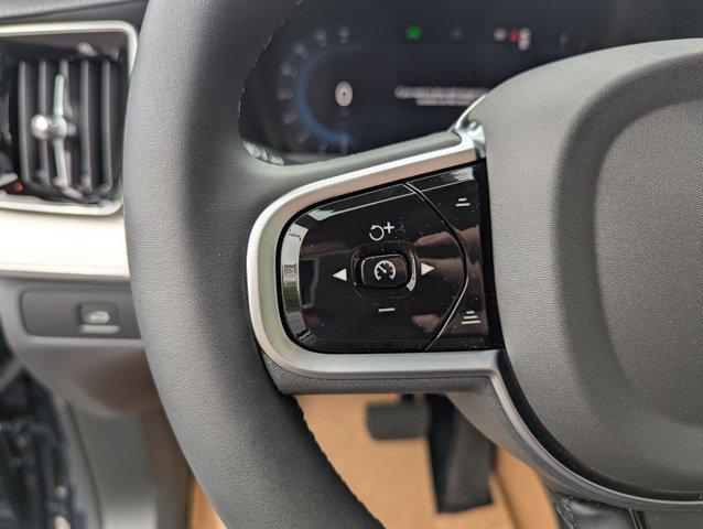 new 2025 Volvo XC90 car, priced at $75,290