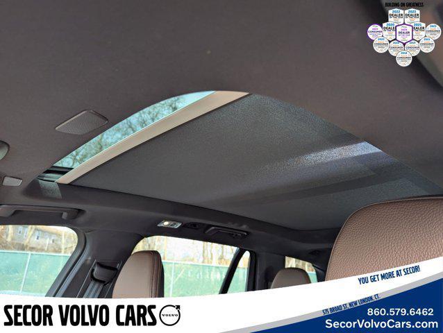 used 2022 Volvo XC90 car, priced at $40,995