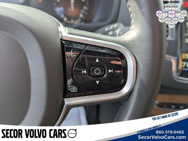 used 2022 Volvo XC90 car, priced at $40,995