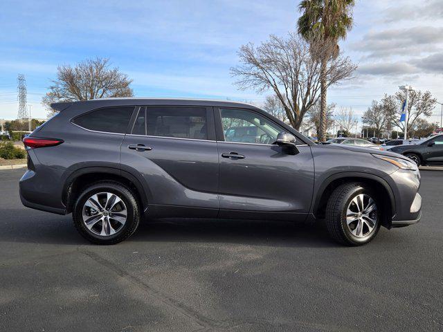 used 2023 Toyota Highlander car, priced at $35,790