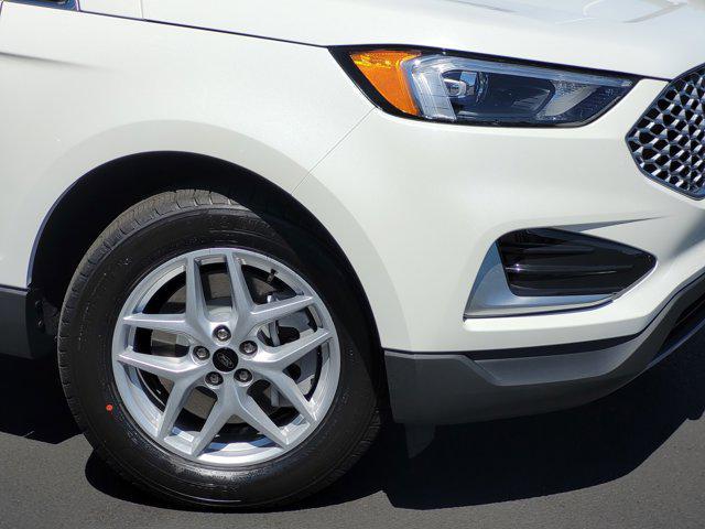 new 2024 Ford Edge car, priced at $40,677