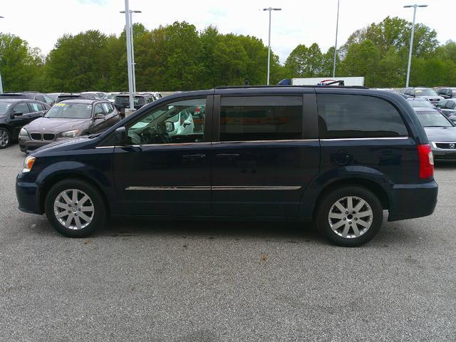 used 2015 Chrysler Town & Country car, priced at $5,499