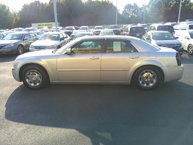 used 2005 Chrysler 300 car, priced at $5,999