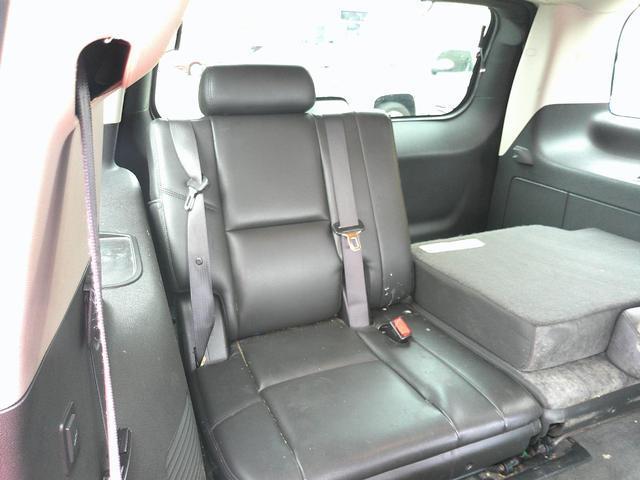 used 2011 Cadillac Escalade car, priced at $8,999