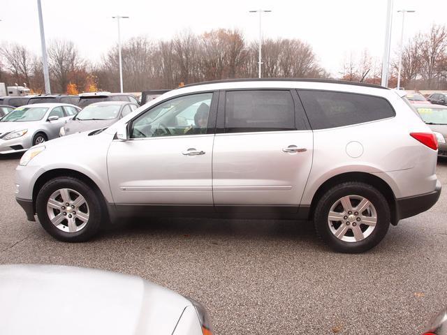 used 2010 Chevrolet Traverse car, priced at $6,499