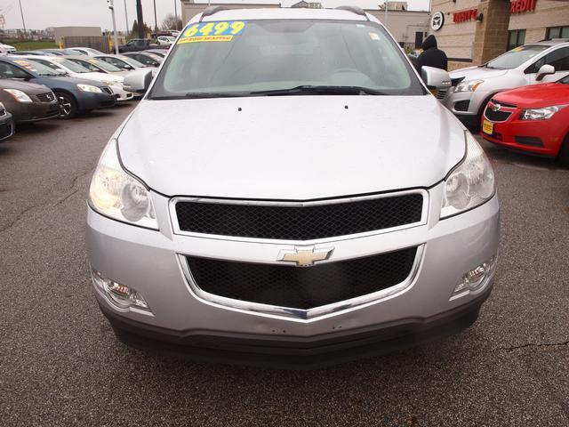 used 2010 Chevrolet Traverse car, priced at $6,499