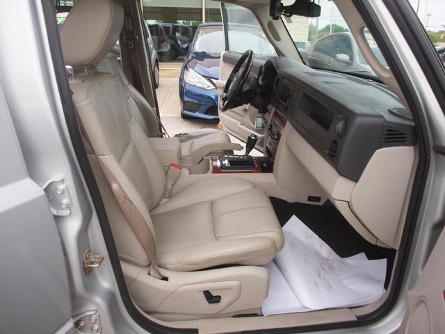 used 2006 Jeep Commander car, priced at $6,499