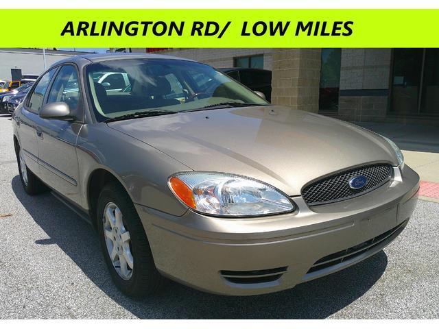 used 2005 Ford Taurus car, priced at $3,999