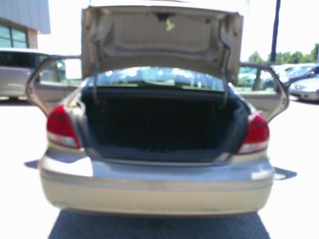 used 2005 Ford Taurus car, priced at $3,999