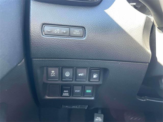 used 2020 Nissan Rogue car, priced at $15,995