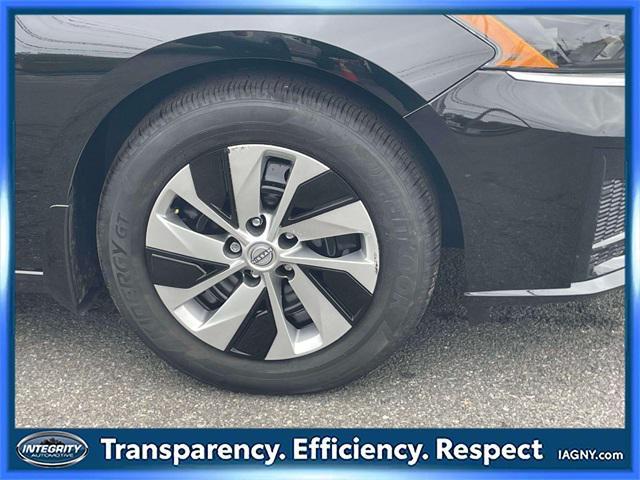 used 2025 Nissan Altima car, priced at $22,995