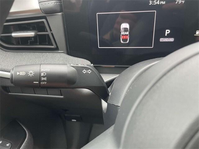 new 2025 Nissan Kicks car, priced at $27,365