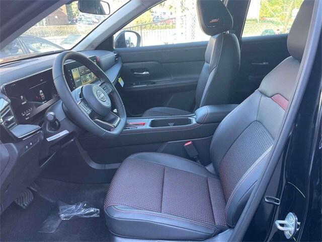 new 2025 Nissan Kicks car, priced at $30,220