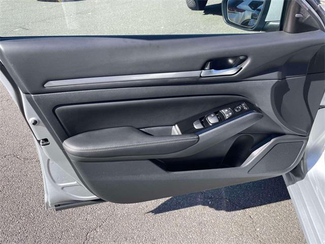 used 2023 Nissan Altima car, priced at $23,995