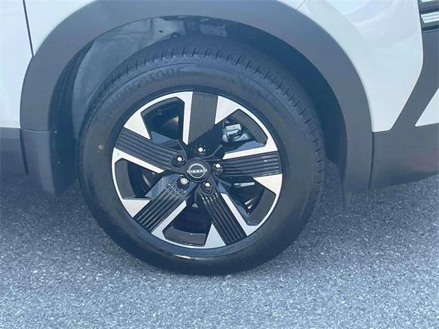 new 2025 Nissan Kicks car, priced at $24,893