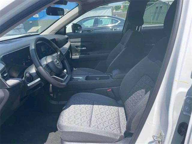 new 2025 Nissan Kicks car, priced at $24,893