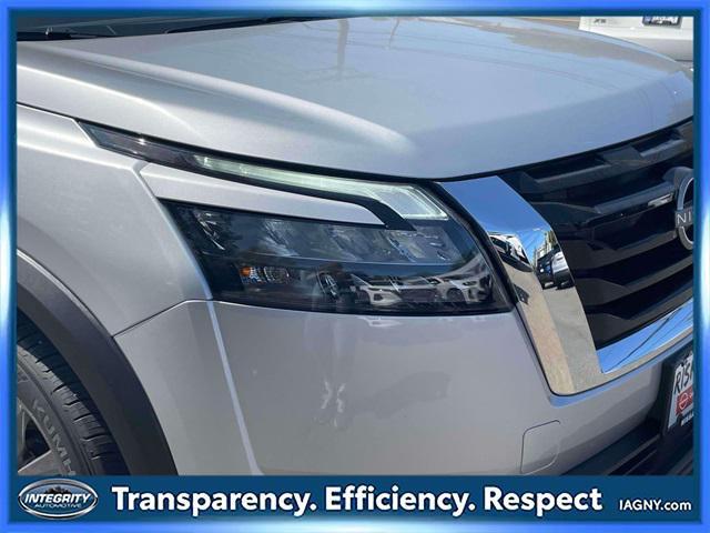 used 2024 Nissan Pathfinder car, priced at $30,000