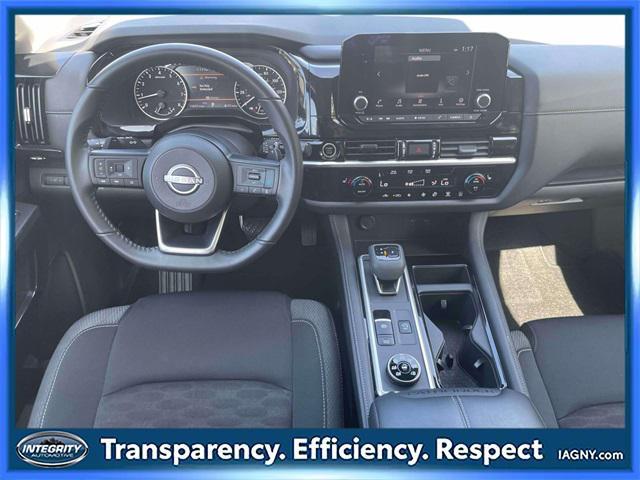 used 2024 Nissan Pathfinder car, priced at $30,000